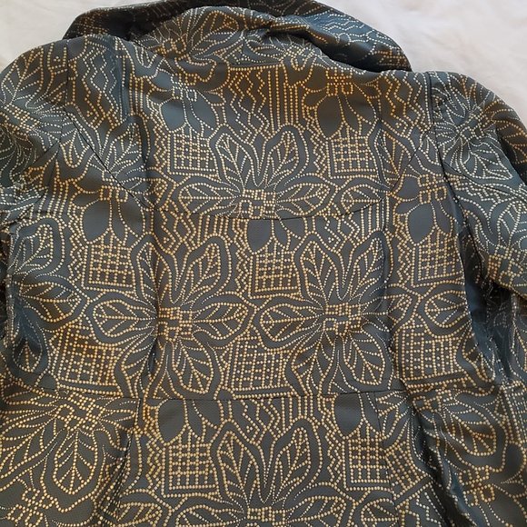 Vivienne Tam green and gold ¾ sleeve cropped swing - Picture 7 of 9